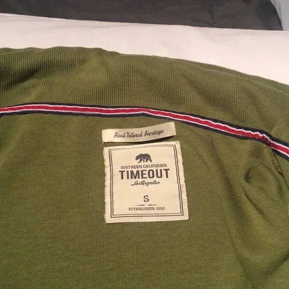 Ladies  green timeout jacket. - Picture 5 of 5